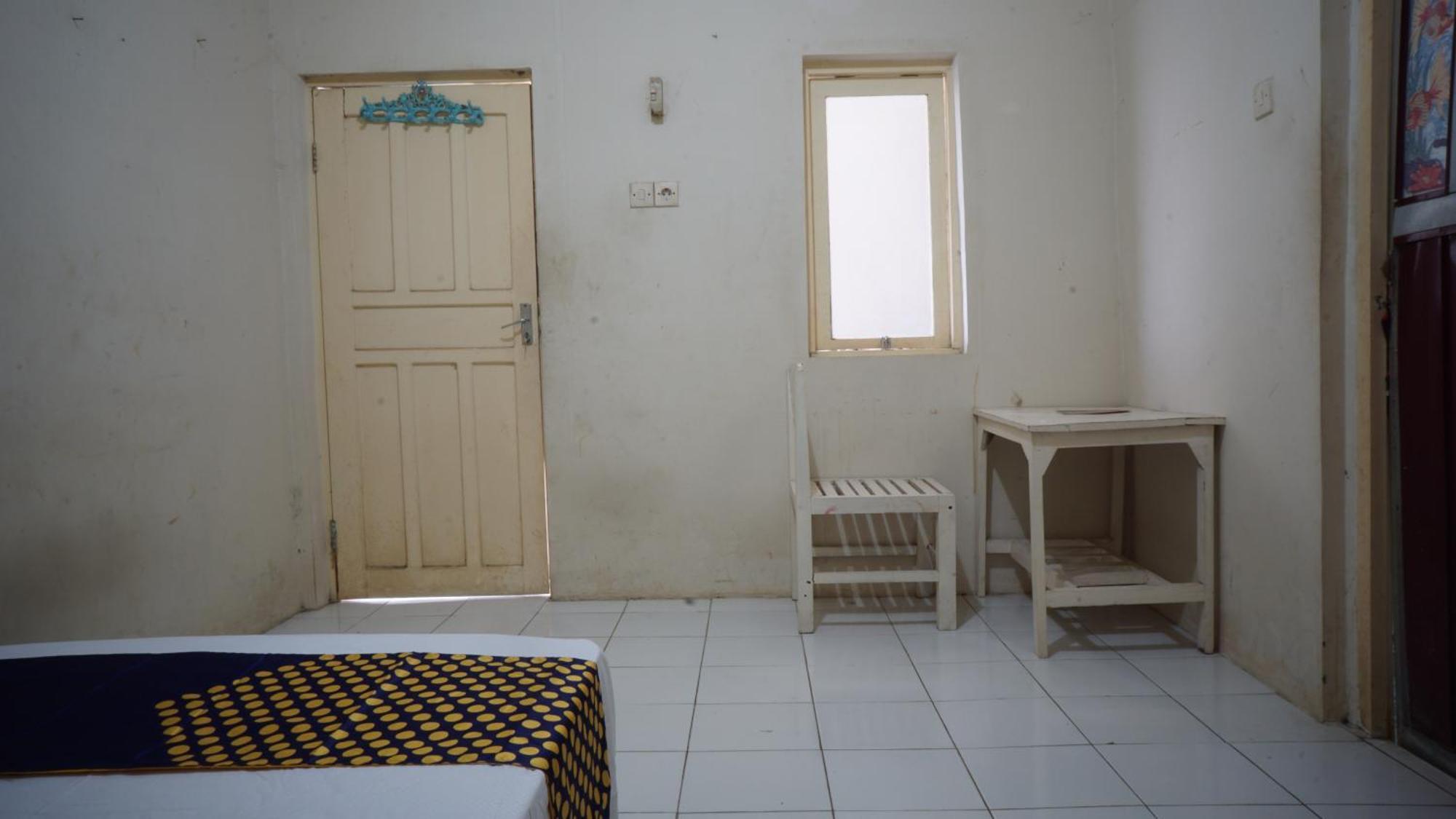 Spot On 92860 Hunian 99 Hotel Banyuwangi  Buitenkant foto